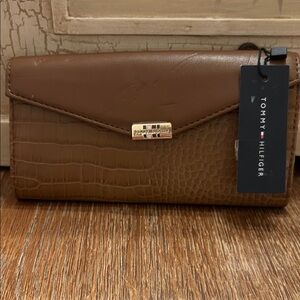 Tommy Hilfiger Tan Croc-Embossed Women's Wallet